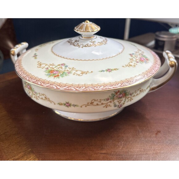Noritake Antique Round Vegetable Serving Bowl REDLACE Floral Gold Trimmed W/Lid - Picture 1 of 11
